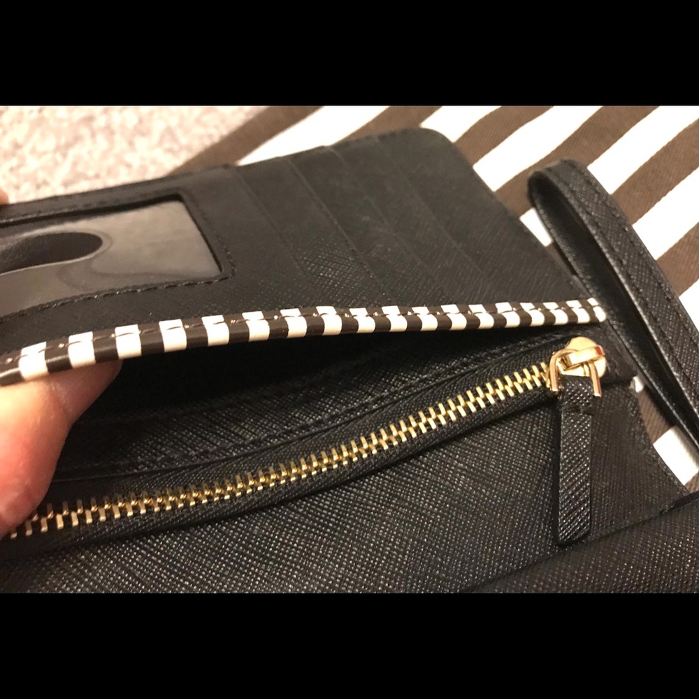 HENRI BENDEL Uptown Wallet/Wristlet (Leather) - Picture 10 of 16